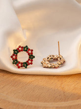 Wreath Contrast Color Christmas Round Pearl Stud Earrings