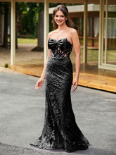 Bow-Front Lace Appliqued Trumpet/Mermaid Gown Black
