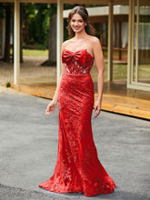 Bow-Front Lace Appliqued Trumpet/Mermaid Gown Red
