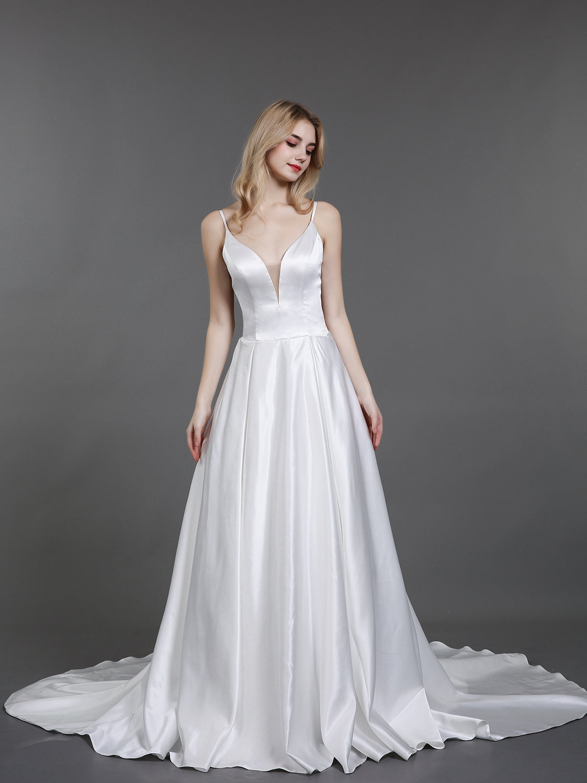 Chic Satin Spaghetti Strap Floor-length Gown with Bow Regency