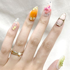 A Magical Jellyfish Kiss