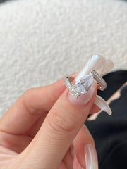 925 Sterling Silver Crushed Ice Pear Cut White Gemstone Wedding Ring