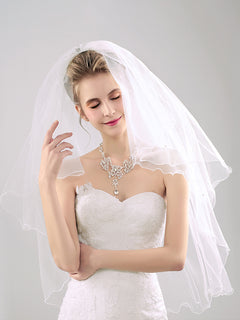 Two Tiers Short Wedding Veil With Comb