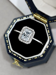 Shiny Rectangle Zircon Engagement Ring in 925 Sterling Silver