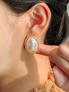 Vintage Hepburn Baroque Oval-shaped Pearl Earrings