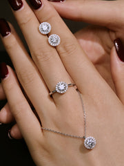 Simple Round sparkling Engagement Ring in 925 Sterling Silver