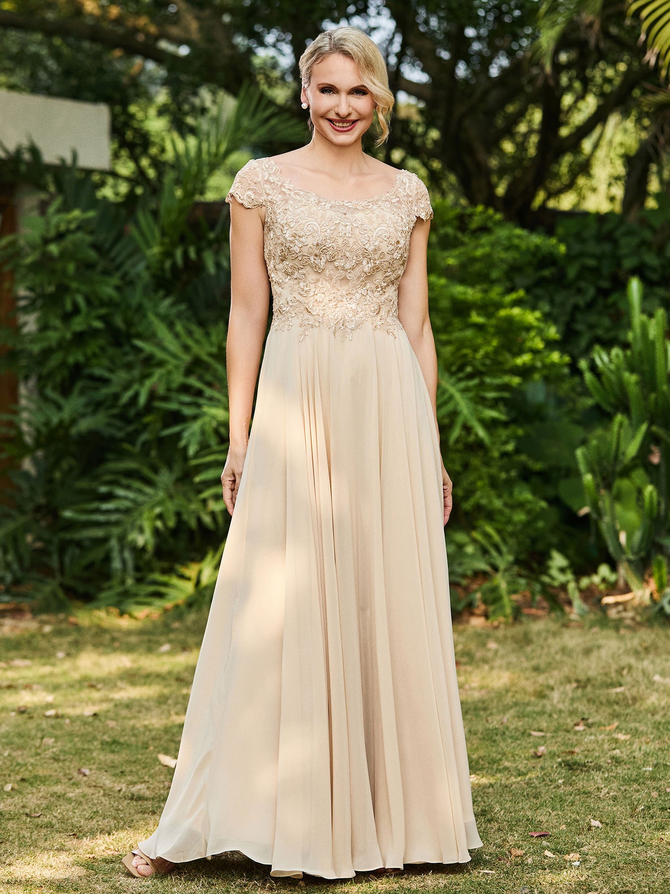 chiffon mob dresses Orange Mother of the Bride Dresses,MOB Dress with Sleeves,Chiffon Long Fitted at the bodice Floral Chiffon Long Floral Mother