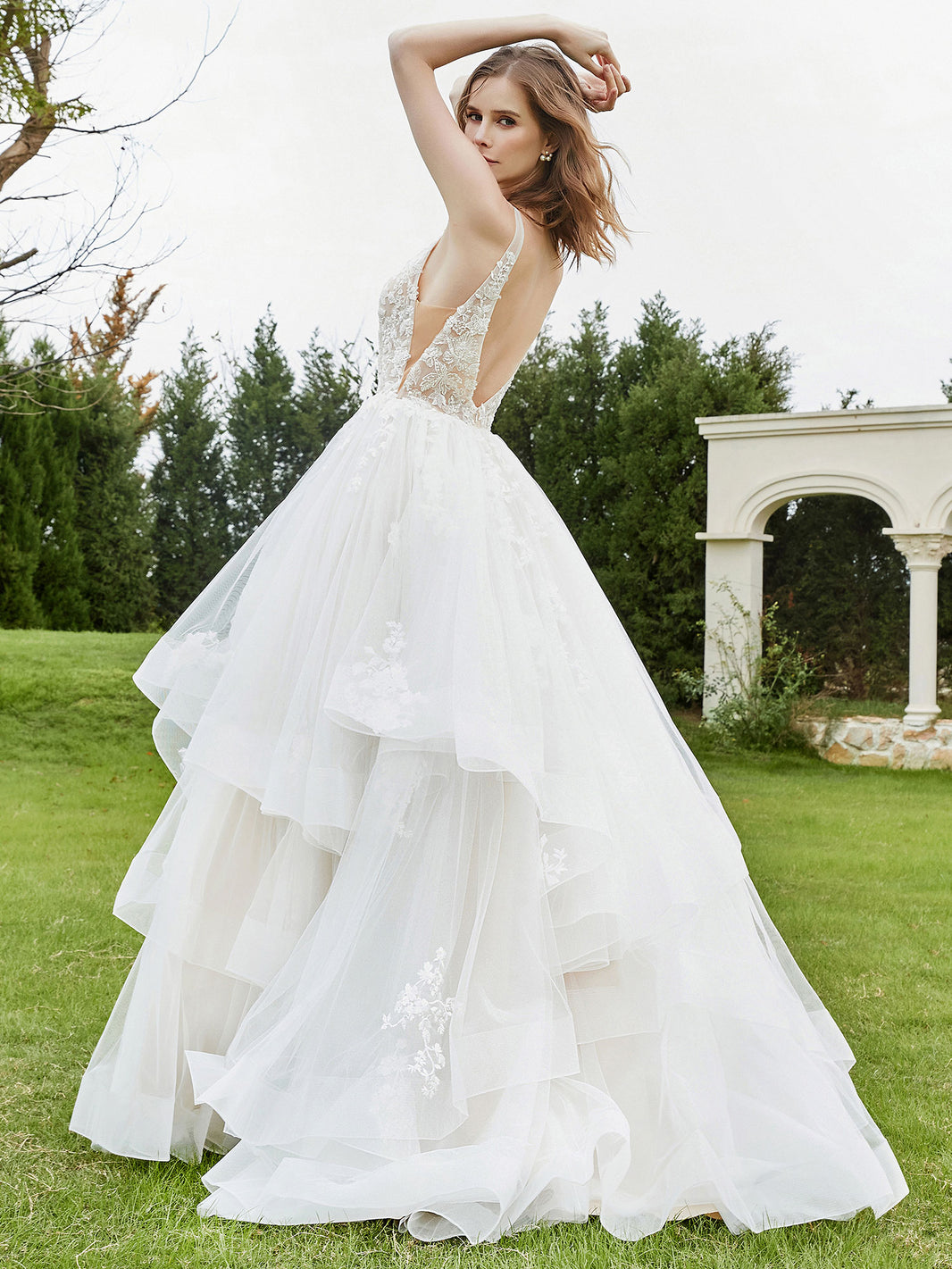 Lace Appliqued Plunging V-Neck Cocktail Dress Ivory