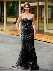 Bow-Front Lace Appliqued Trumpet/Mermaid Gown Black