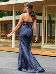 Bow-Front Lace Appliqued Trumpet/Mermaid Gown Dark Navy