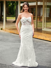 Bow-Front Lace Appliqued Trumpet/Mermaid Gown Ivory