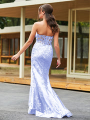 Bow-Front Lace Appliqued Trumpet/Mermaid Gown Lavender