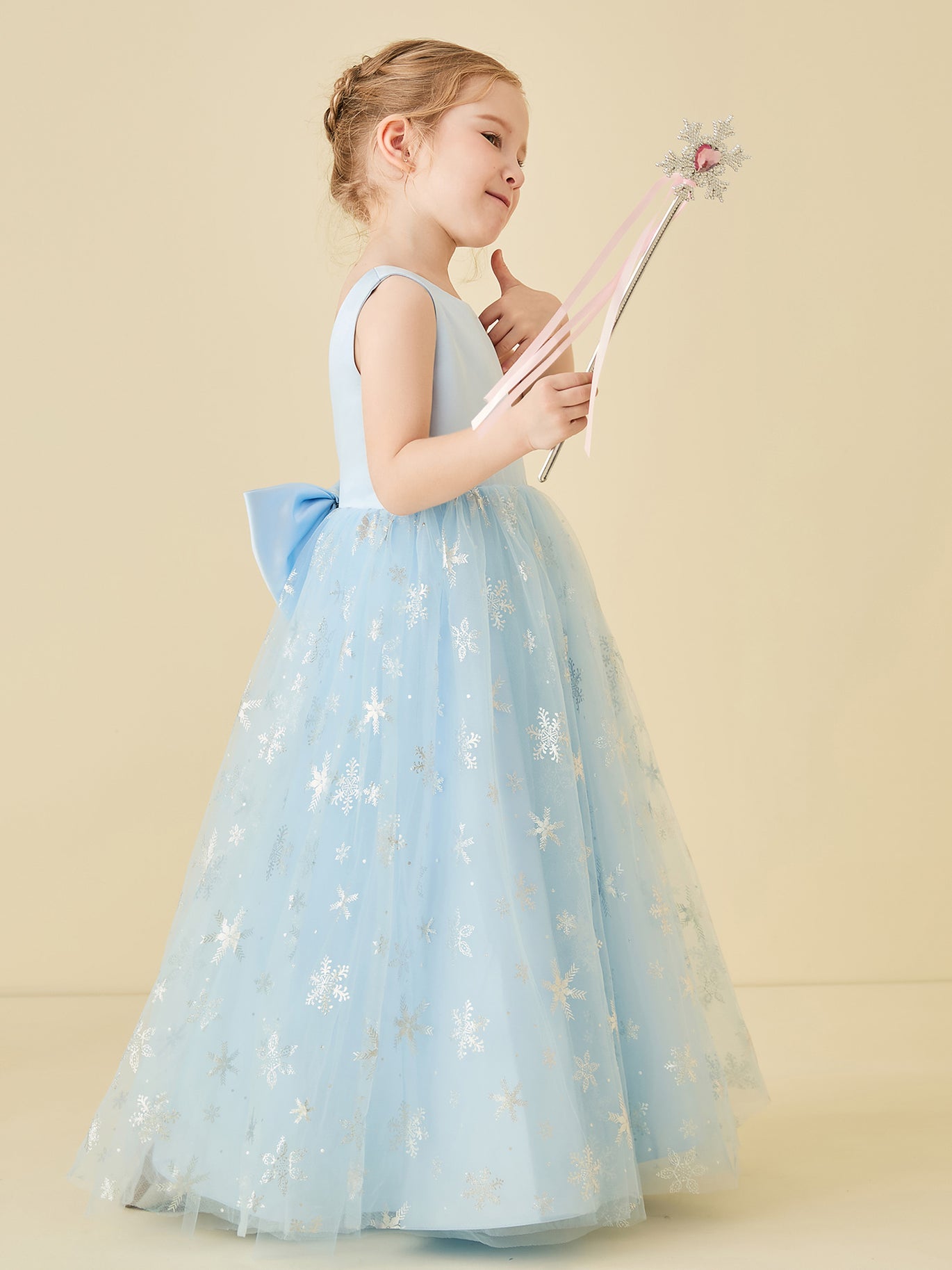 Cute Snowflake Applique Flower Girl Dresses With Bow