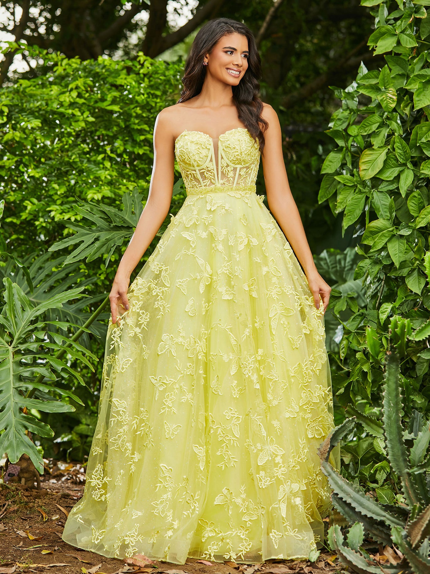 Sleeveless Sweep Train Lace Appliqued Gown Daffodil