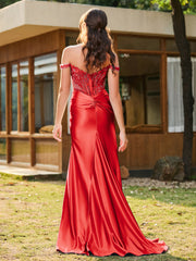 Trumpet/Mermaid Lace Appliqued Ruched Dress with Slit Red