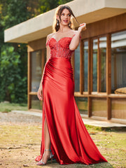 Trumpet/Mermaid Lace Appliqued Ruched Dress with Slit Red