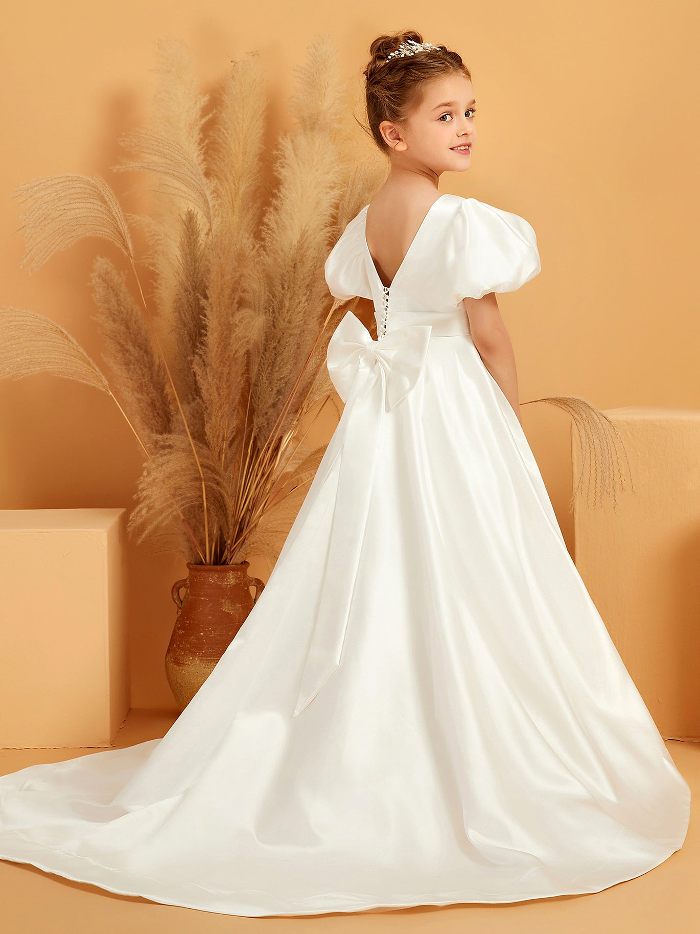 First Communion Dresses - A Symbol of Commitment to their Faith BABARONI First Communion Dresses - A Symbol of Commitment to their Faith BABARONI