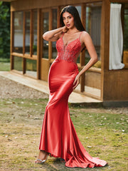 Plunging V-Neck Appliqued Stretch Satin Mermaid Dress Red