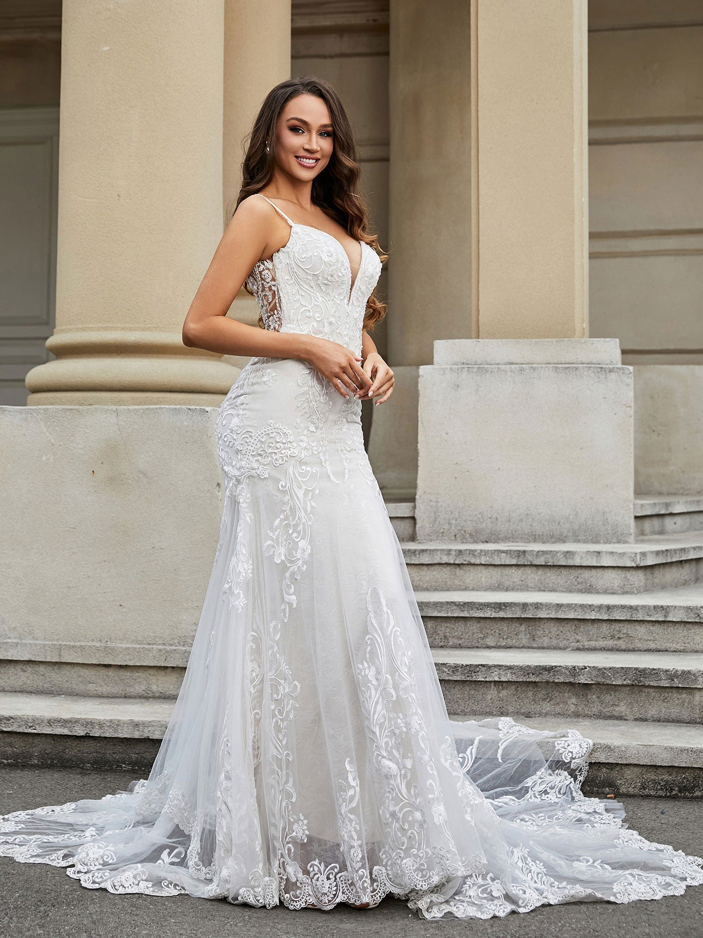 BABARONI Lace Ivory Wedding Dresses Mermaid Deep V-Neck Thin Straps Appliqued Chapel Train, Ivory / US0
