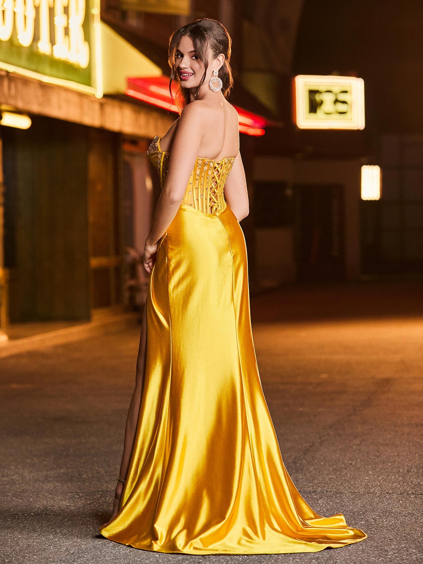 Exquisite Prom Dresses - Trendy Styles & Affordable Prices  BABARONI