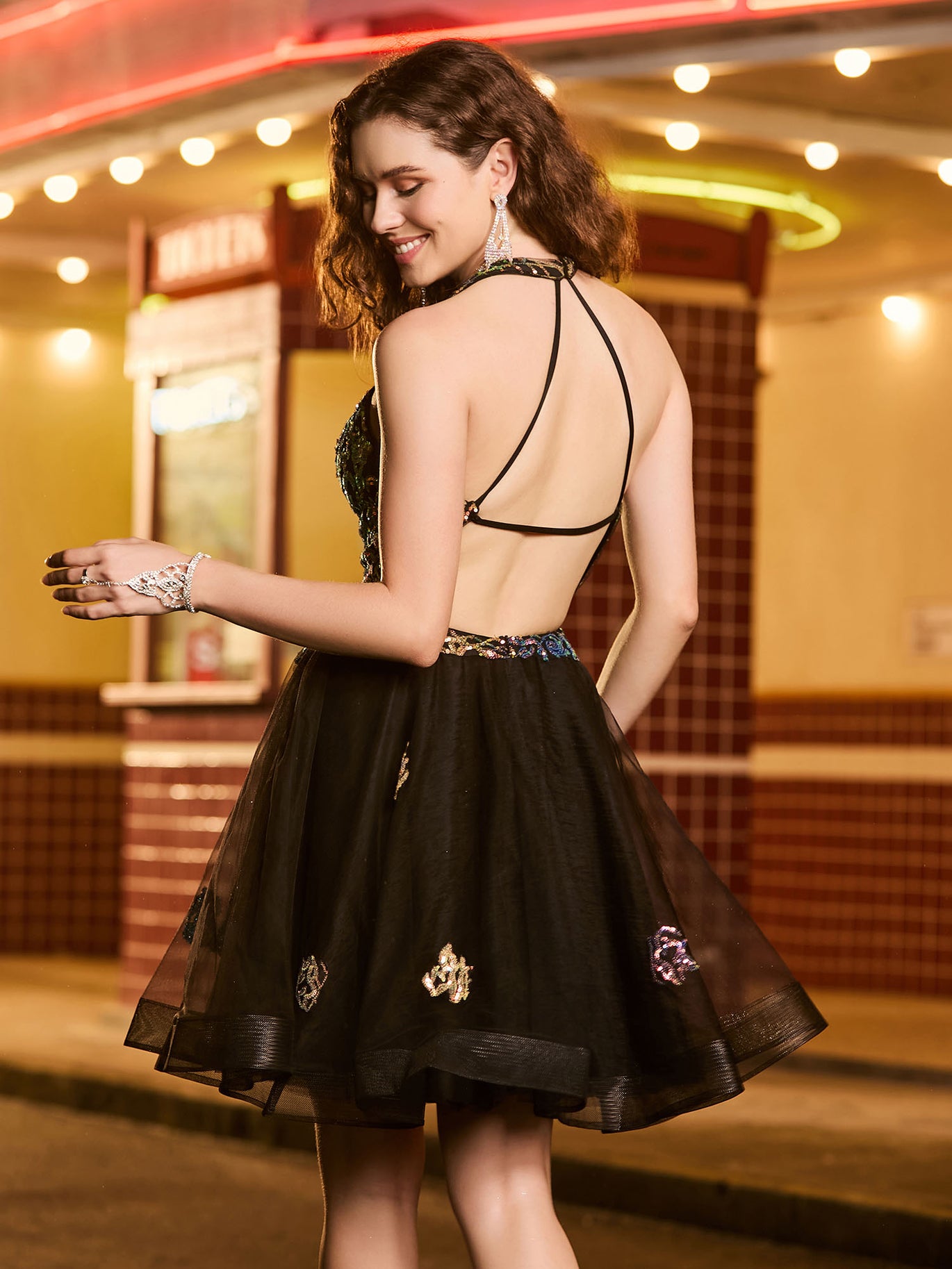 Black Homecoming Dresses 2024 Babaroni's Trendy New Arrivals BABARONI Black Homecoming Dresses 2024 Babaroni's Trendy New Arrivals BABARONI