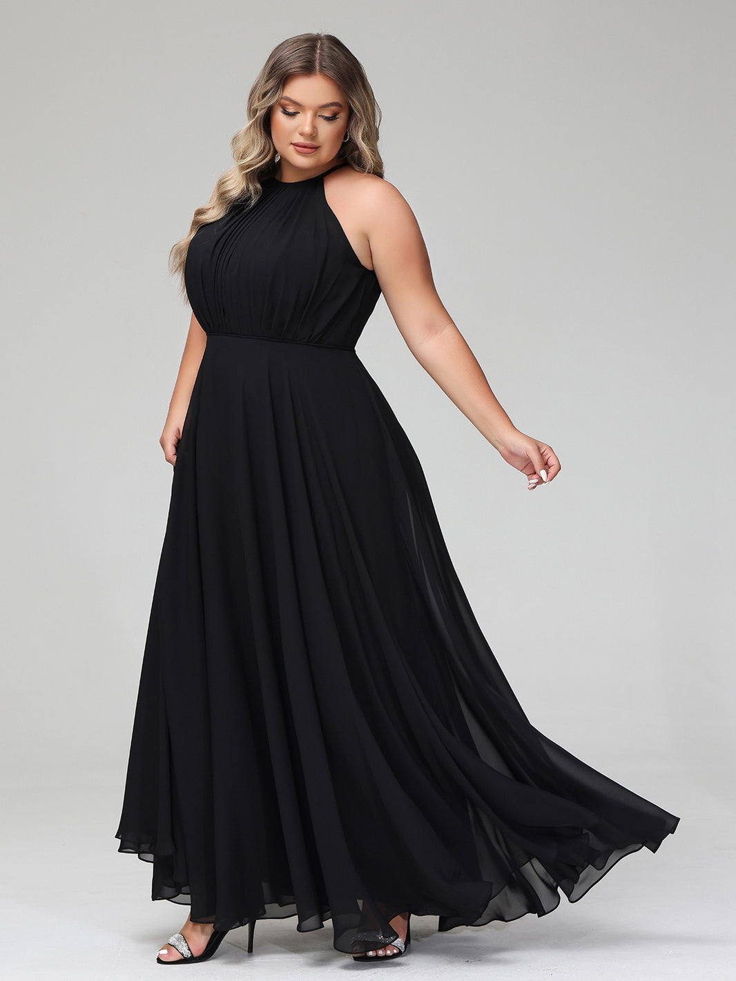 BABARONI Plus Size Black Bridesmaid Dress Halter Neck Chiffon Maxi Gown with Circle Skirt