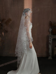 One Layer Ivory Lace Bridal Wedding Veil