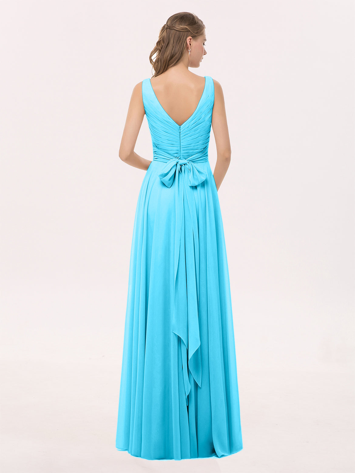 Pool Bridesmaid Dresses - Make a Splash on Your Special Day BABARONI Pool Bridesmaid Dresses - Make a Splash on Your Special Day BABARONI