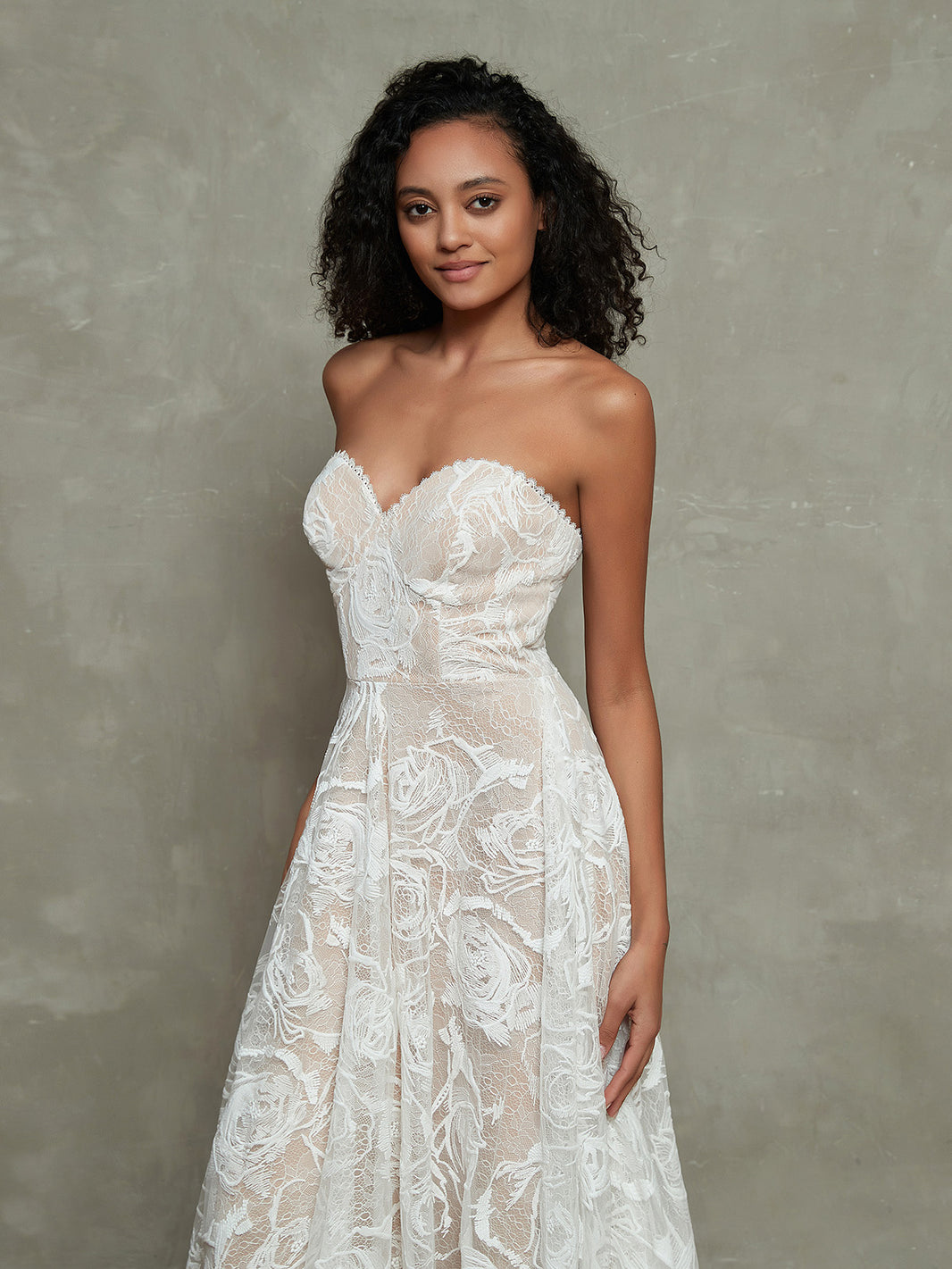 BABARONI Strapless Vintage Lace Wedding Gowns with Sweetheart Neck-Champagne, Champagne / US0 BABARONI Strapless Vintage Lace Wedding Gowns with Sweetheart Neck-Champagne, Champagne / US0